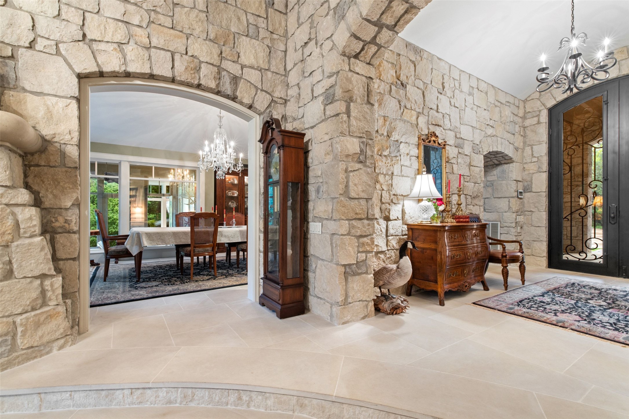 4625 Rockcliff Road Austin, TX 78746 - Photo 4 of 34 Gallery Image 4