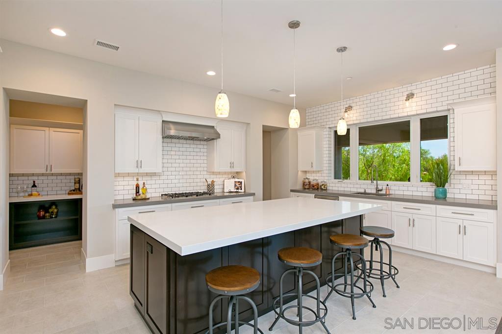 14935 Eastvale Road Poway, CA 92064 - Photo 7 of 24