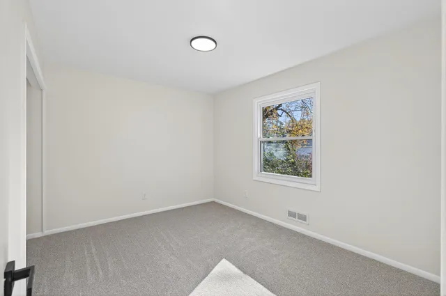 $342,500 | 4329 Lakeland Avenue North, Robbinsdale, MN 55422