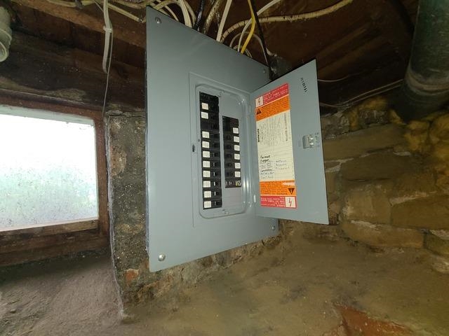 603 7th Avenue Sterling, IL 61081 - Photo 6 of 28