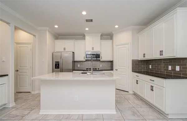 $3,250 | 4908 Crawford Street, Houston, TX 77004