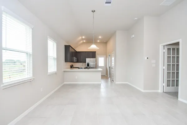 $2,000 | 1137 Lily Lane, Bellville, TX 77418