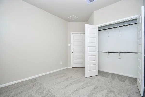 $2,000 | 1137 Lily Lane, Bellville, TX 77418