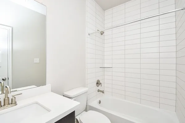 $2,000 | 1137 Lily Lane, Bellville, TX 77418