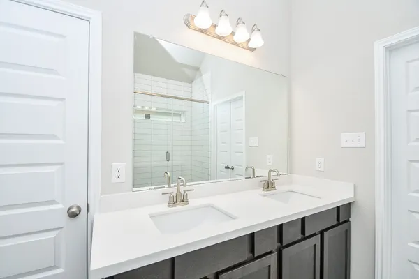 $2,000 | 1137 Lily Lane, Bellville, TX 77418