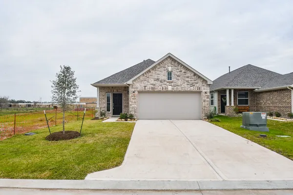 $2,000 | 1137 Lily Lane, Bellville, TX 77418