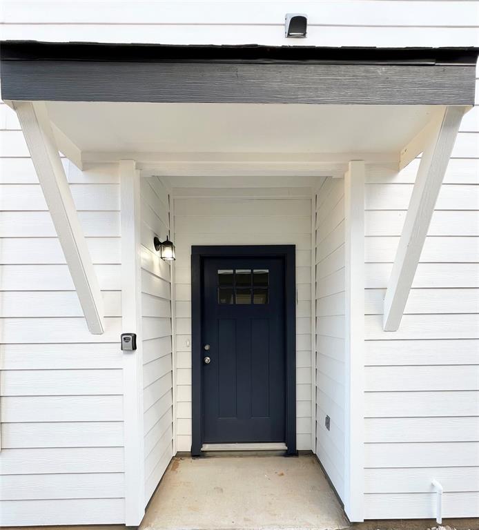 3501 East Renfro Street, Unit 611 Burleson, TX 76028 - Photo 3 of 35 Entrance to property