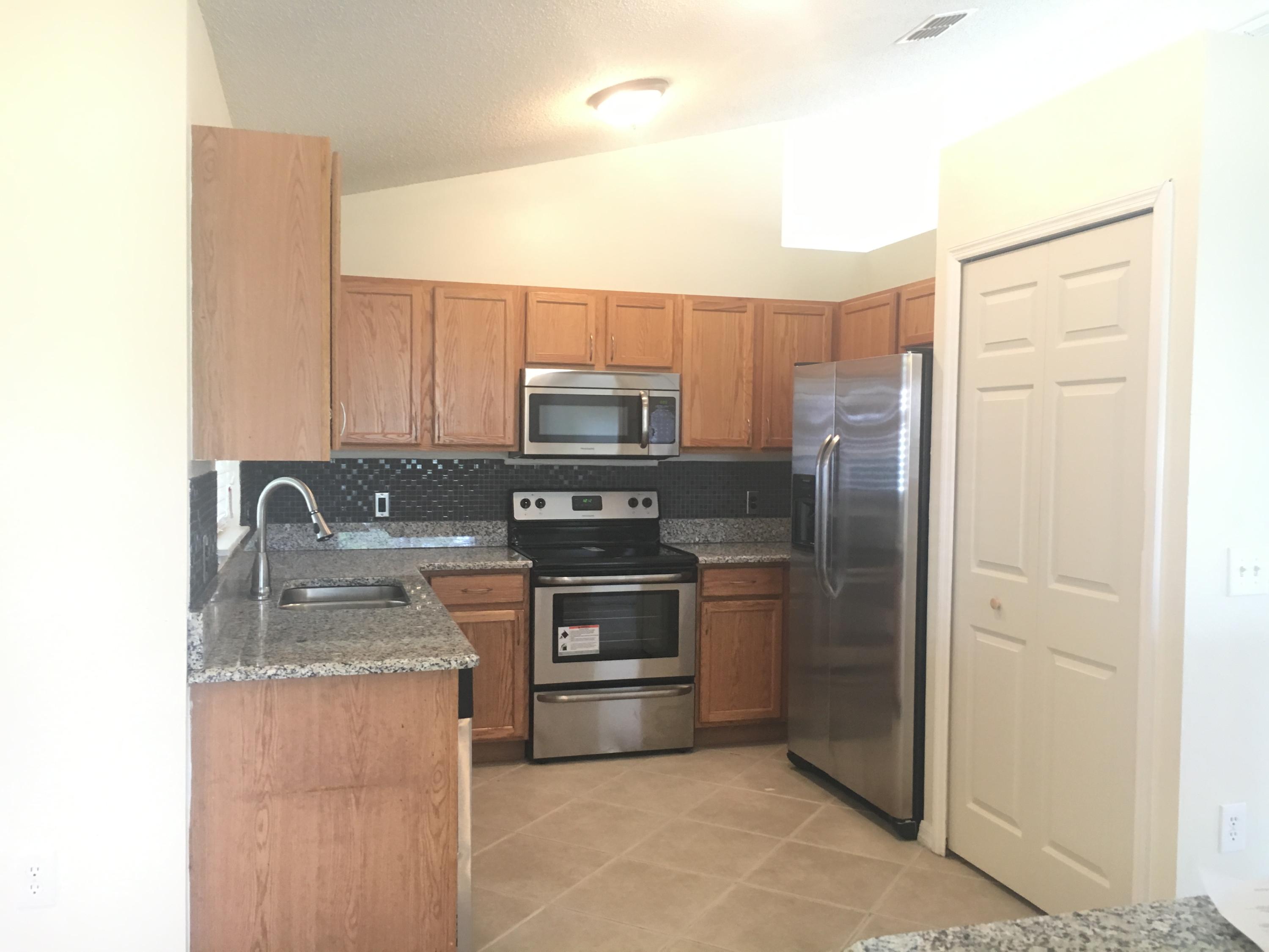 4402 Southwest Jaunt Road Port St. Lucie, FL 34953 - Photo 17 of 47 image