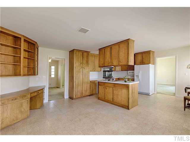 3808 Nottaway Road Durham, NC 27707 - Photo 8 of 23 Photo 8