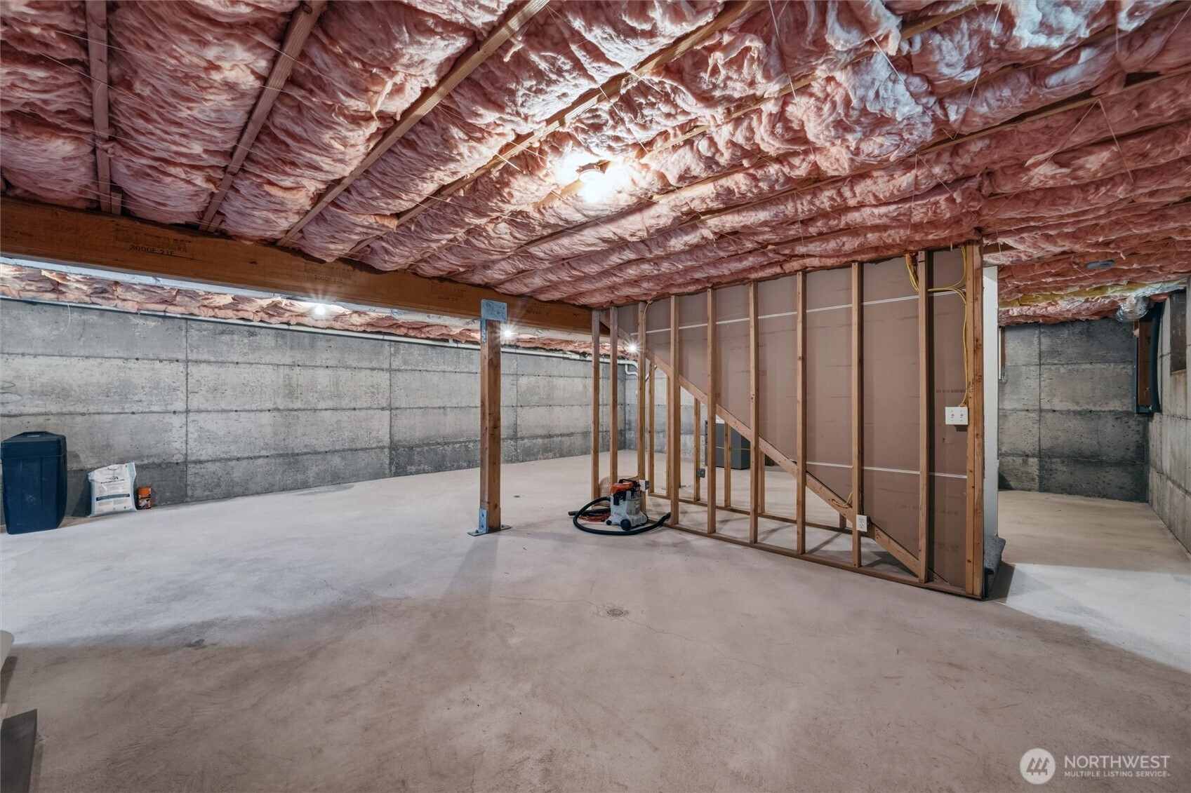 16059 Snee Oosh Road La Conner, WA 98257 - Photo 28 of 40 a view of a garage