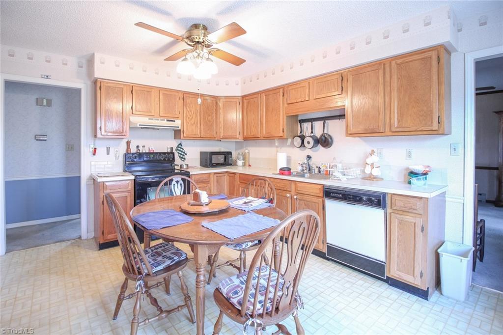 1663 Harper Road Clemmons, NC 27012 - Photo 7 of 16