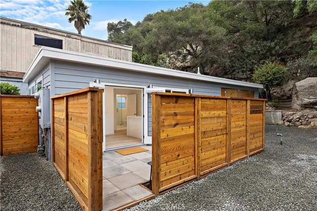 $3,000 | 21062 Laguna Canyon Road, Unit BACK, Laguna Beach, CA 92651