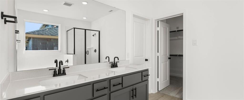 1508 Bushman Lane Forney, TX 75126 - Photo 29 of 31 Primary Bathroom featuring the Minimalist Collection