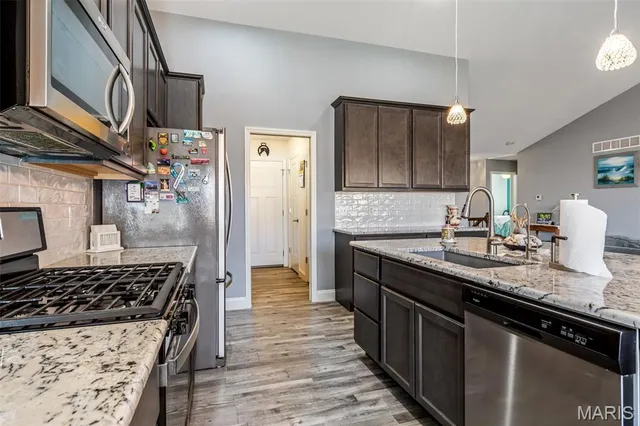 $399,900 | 100 Regency Court, Herculaneum, MO 63048