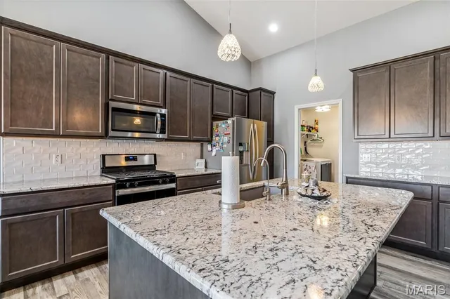 $399,900 | 100 Regency Court, Herculaneum, MO 63048