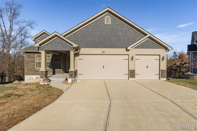 $399,900 | 100 Regency Court, Herculaneum, MO 63048