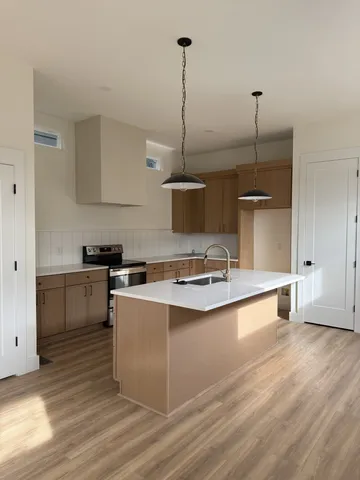 $3,250 | 1127 38th Avenue North, Nashville, TN 37209