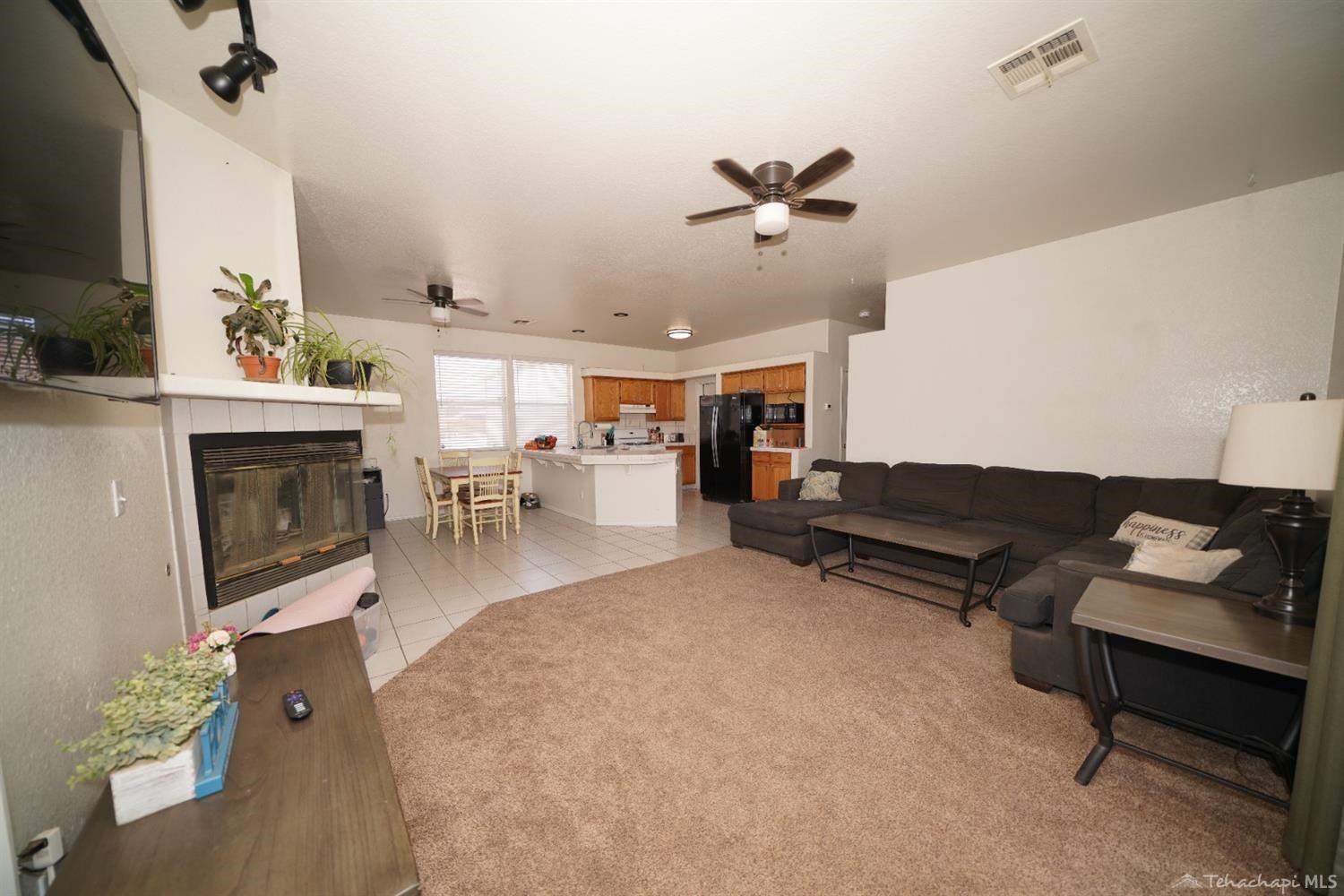 20310 Park Road Tehachapi, CA 93561 - Photo 3 of 15 Gallery Image 3