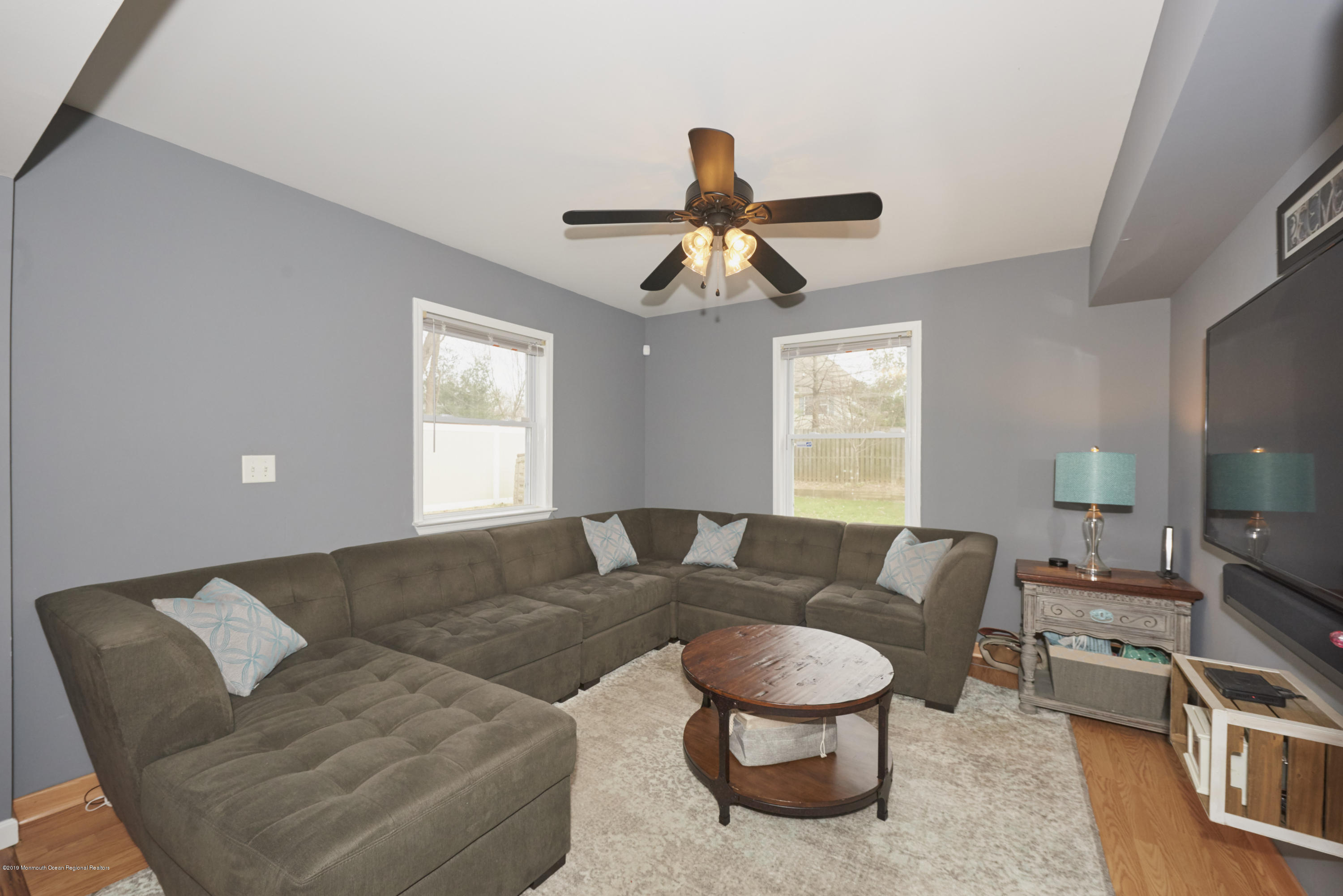 309 E Road Middletown, NJ 07718 - Photo 4 of 24 Family Room