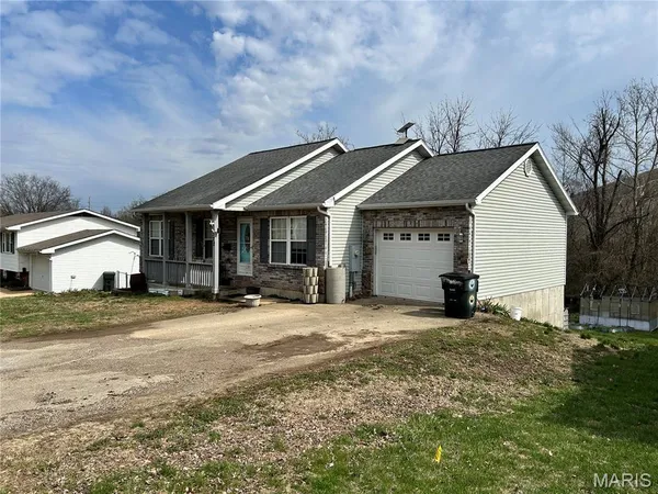 $245,000 | 322 Young Street, Bonne Terre, MO 63628