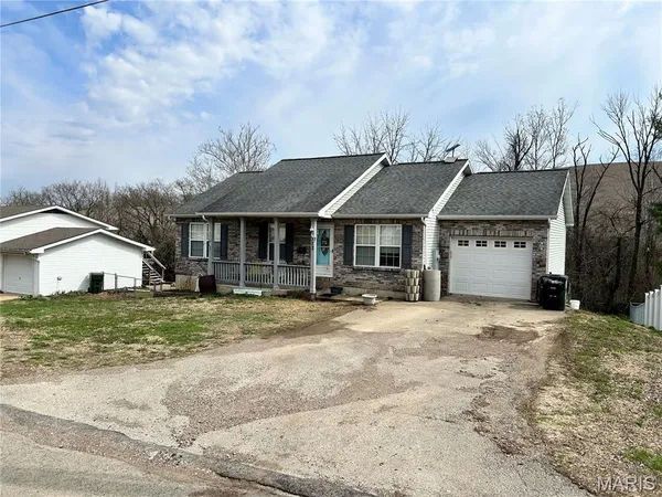 $245,000 | 322 Young Street, Bonne Terre, MO 63628