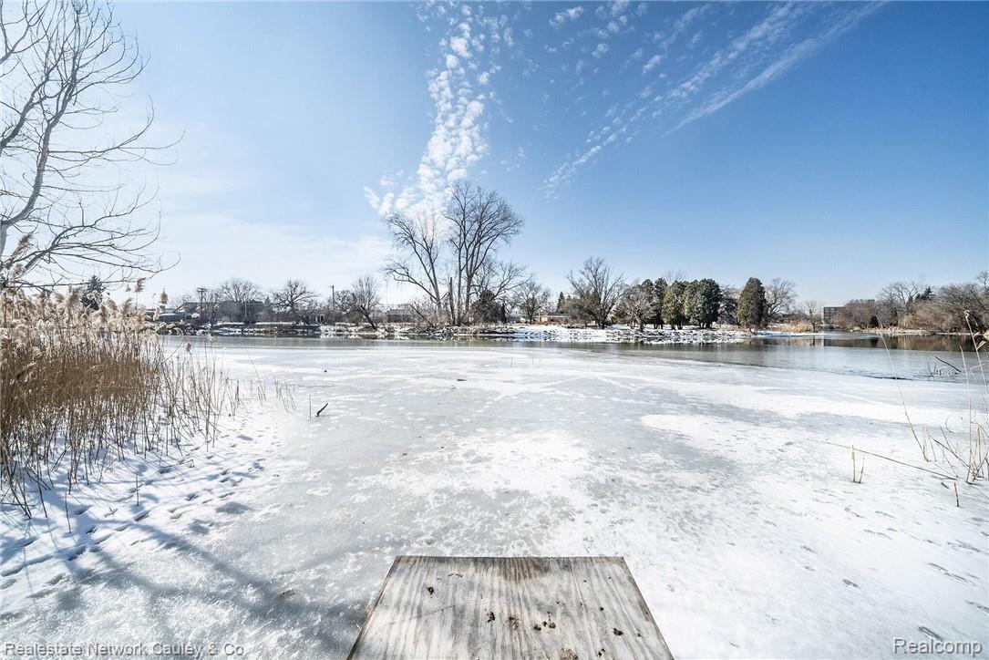 114 Riverside Drive Mount Clemens, MI 48043 - Photo 12 of 42 end of dock.jpg