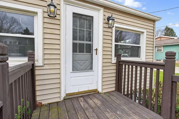 $189,900 | 329 East Coler Street, Jackson, MI 49203