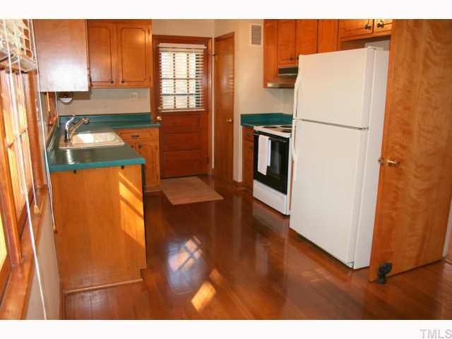 4701 Waterbury Road Raleigh, NC 27604 - Photo 3 of 12 Great eat-in-kitchen with hardwoods, and in excellent condition.