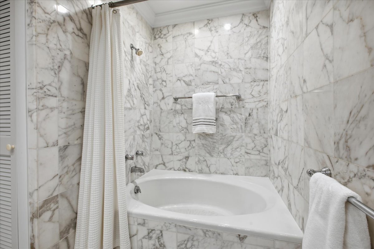 1625 West Rascher Avenue, Unit 1 Chicago, IL 60640 - Photo 23 of 25 Gallery Image 23