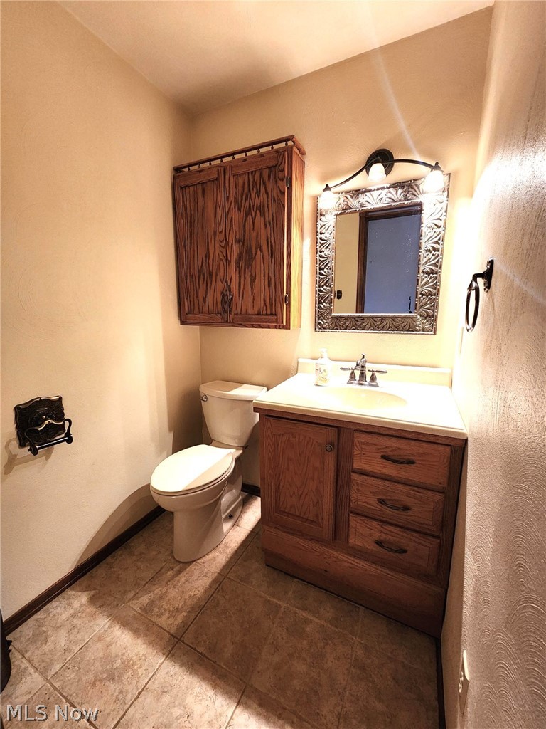 47568 Middle Ridge Road Amherst, OH 44001 - Photo 10 of 25