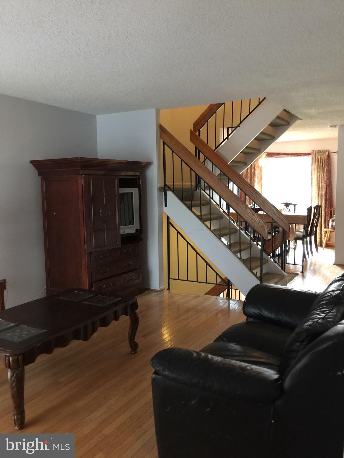 2214 Cartwright Place Reston, VA 20191 - Photo 16 of 22 Living Room