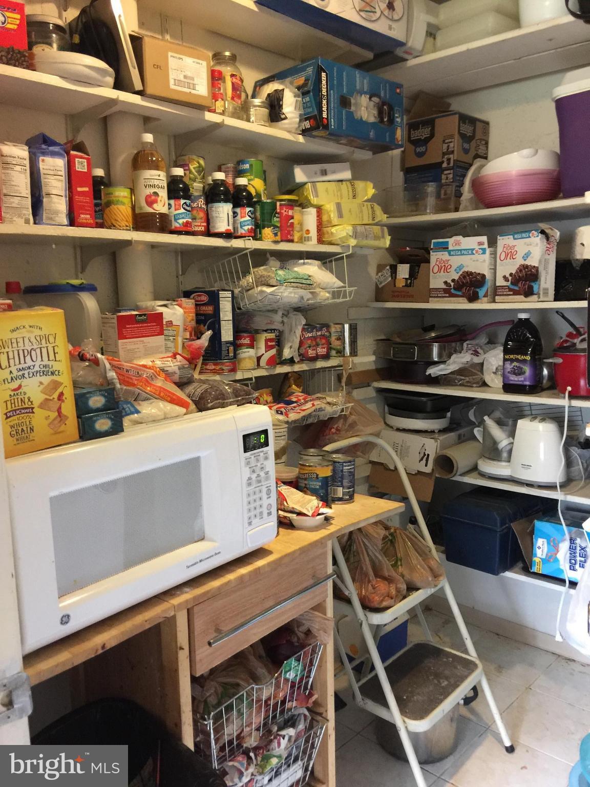 2214 Cartwright Place Reston, VA 20191 - Photo 7 of 22 Kitchen Pantry