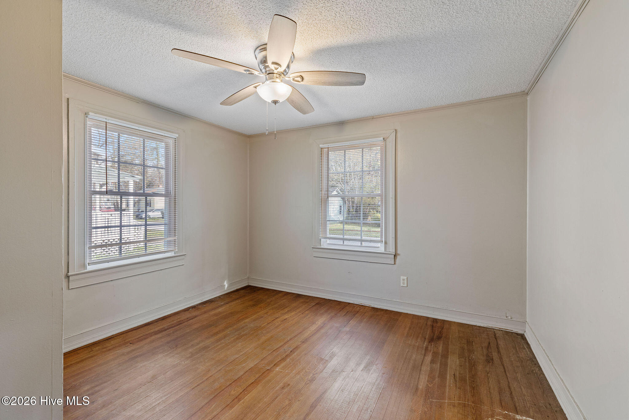 302 South Johnson Street Mount Olive, NC 28365 - Photo 8 of 13 5T5A6623