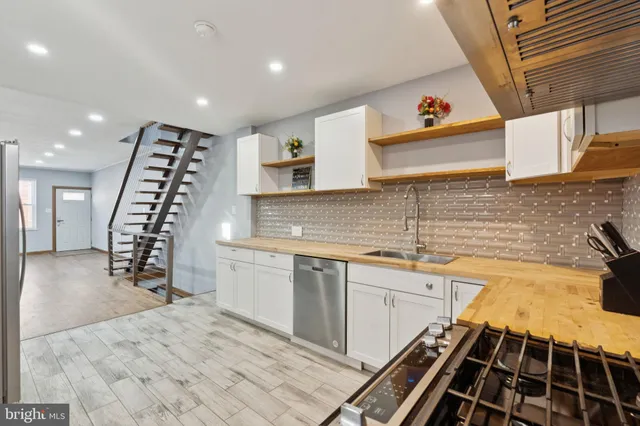 $2,100 | 2516 West Seybert Street, Philadelphia, PA 19121