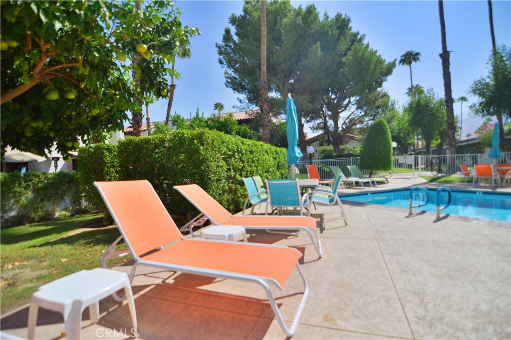 250 East San Jose Road, Unit 63 Palm Springs, CA 92264 - Photo 15 of 22 a outdoor view with a sitting space
