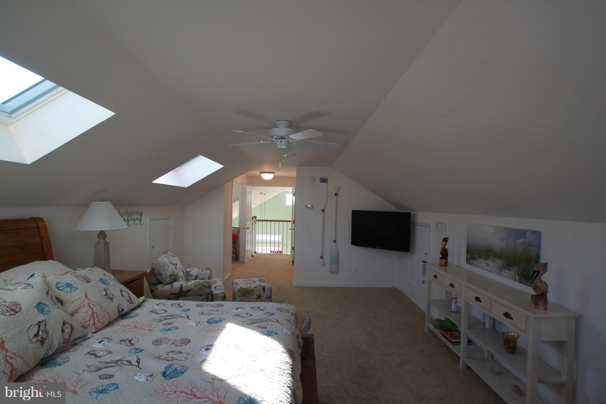 163 Pine Tree Road Ocean City, MD 21842 - Photo 33 of 57 2nd floor bedroom