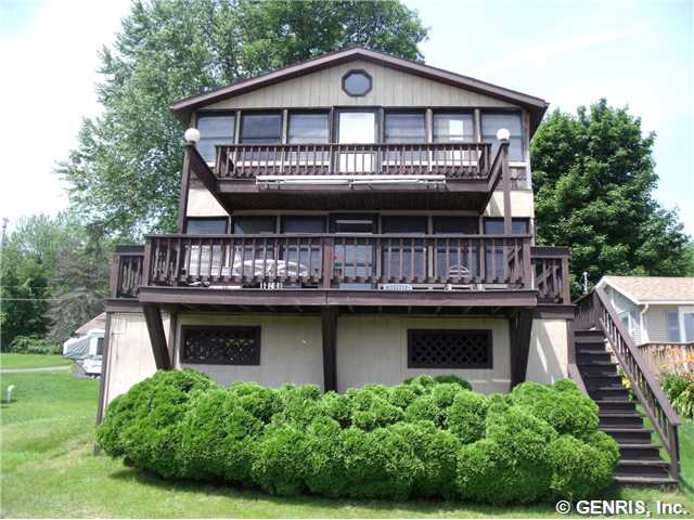 8210 Graves Point Road Huron, NY 14590 - Photo 1 of 1 Exterior Front