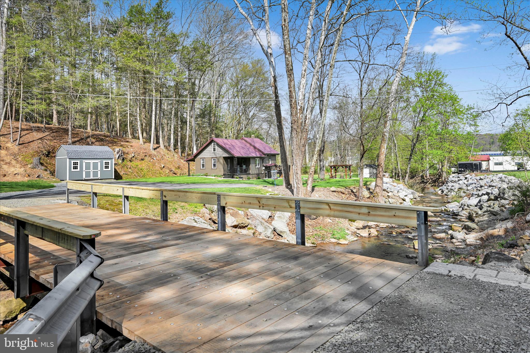 126 Geary Wolfe Road Pine Grove, PA 17963 - Photo 11 of 41 Exterior Front