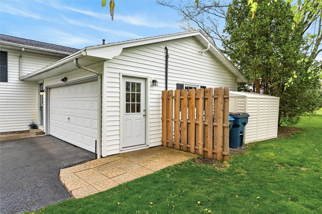 5681 Walworth Road Ontario, NY 14519 - Photo 3 of 48 Side/private entrance to finished garage