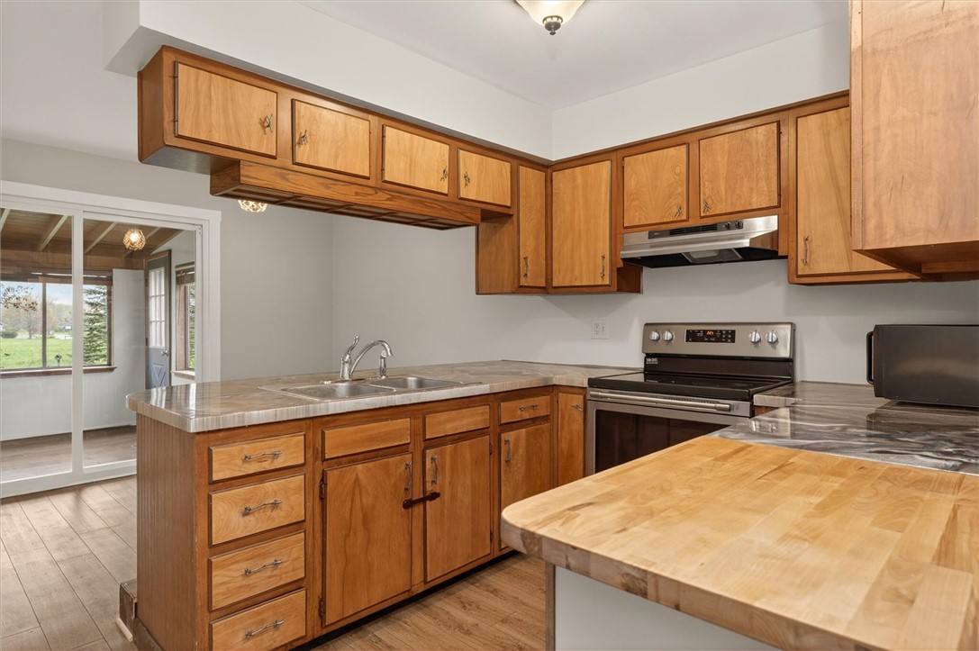 5681 Walworth Road Ontario, NY 14519 - Photo 9 of 48