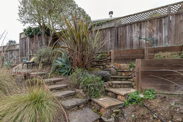 $1,495,000 | 55 Las Casas Drive, San Rafael, CA 94901