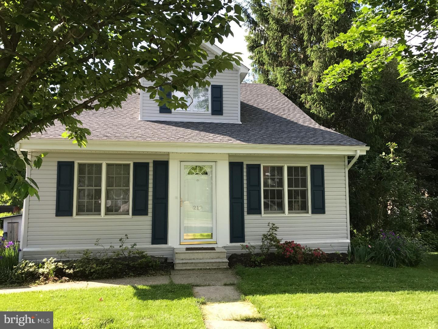 219 South Highland Road Springfield, PA 19064 - Photo 1 of 23 Exterior Front