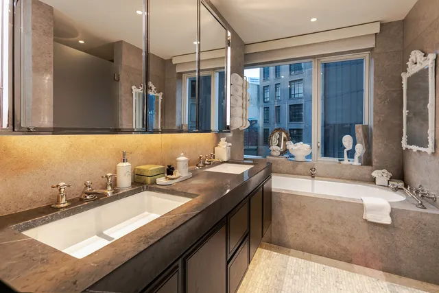 $2,195,000 | 5 Beekman Street, Unit 30A | Financial District