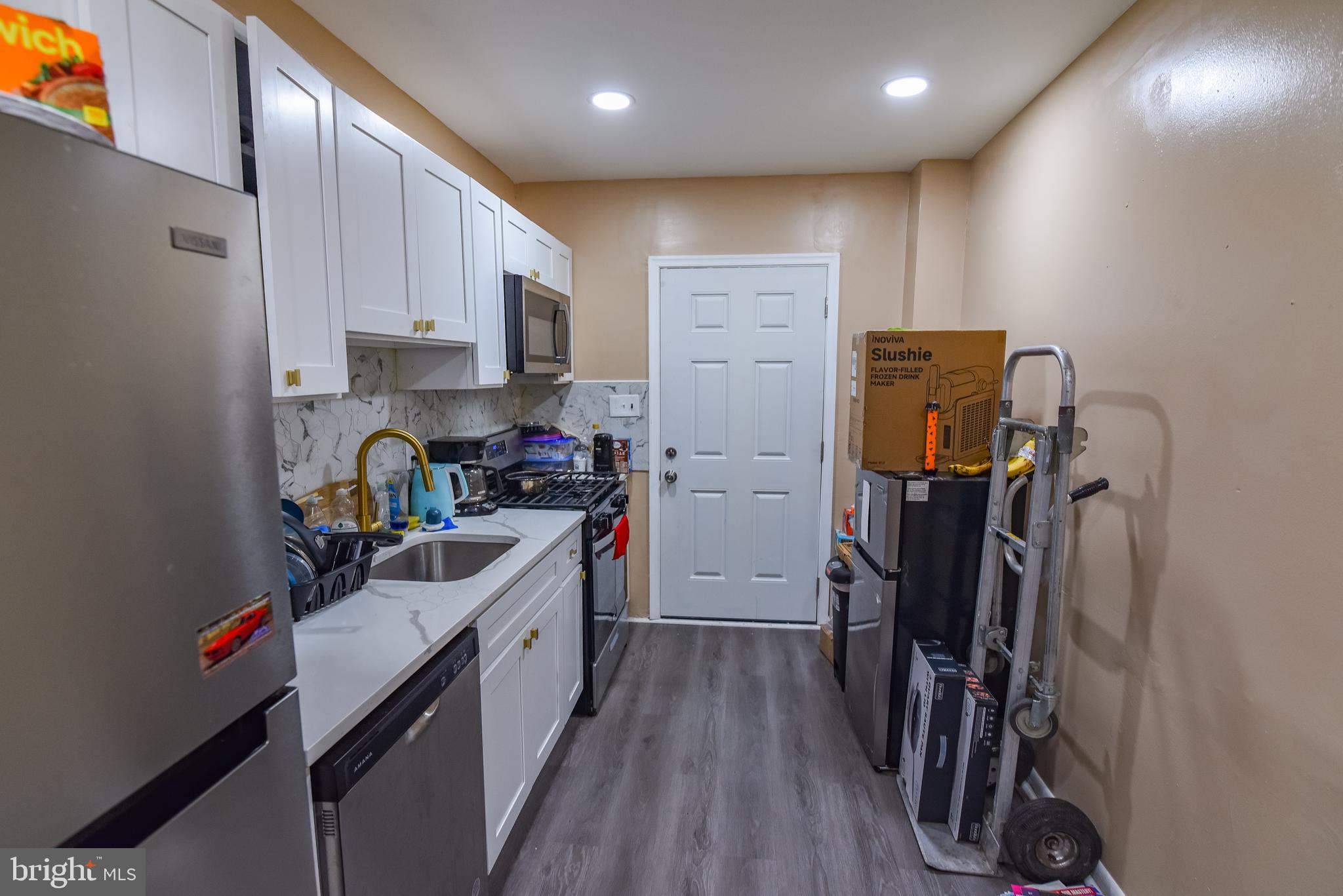 1705 East 25th Street Baltimore, MD 21213 - Photo 2 of 33