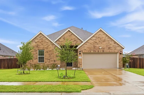 $3,200 | 15551 Blue Lake Drive, Mont Belvieu, TX 77523