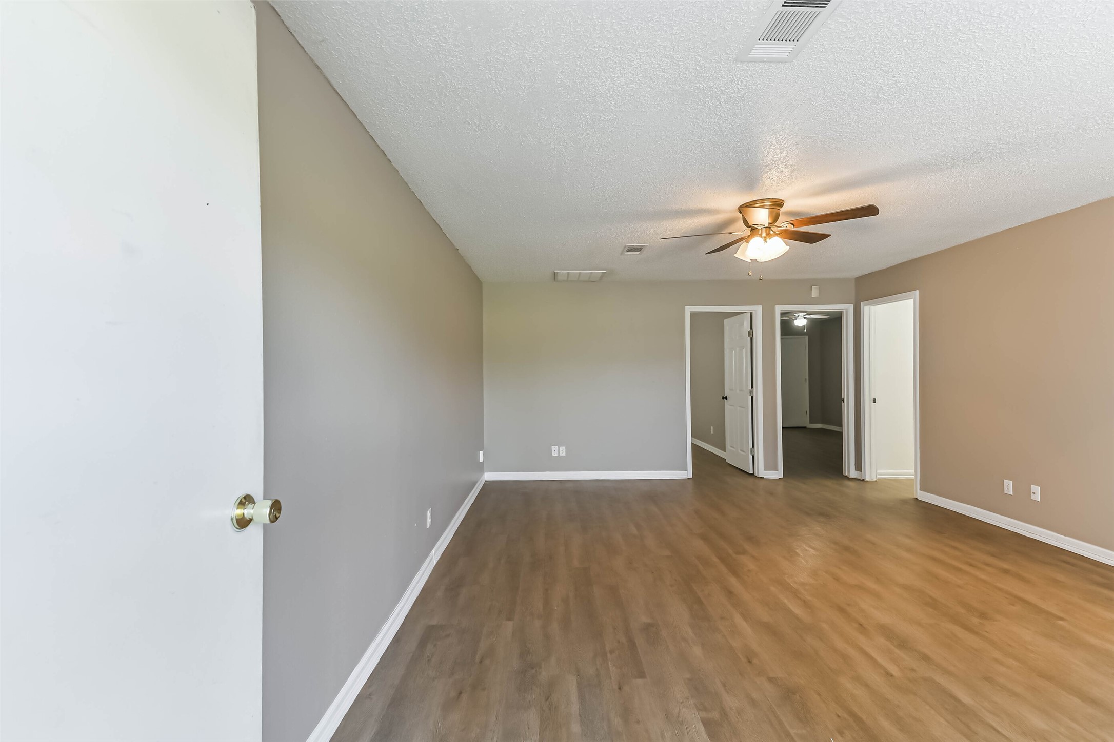 4869 Fm 2518 Cleveland, TX 77327 - Photo 13 of 41