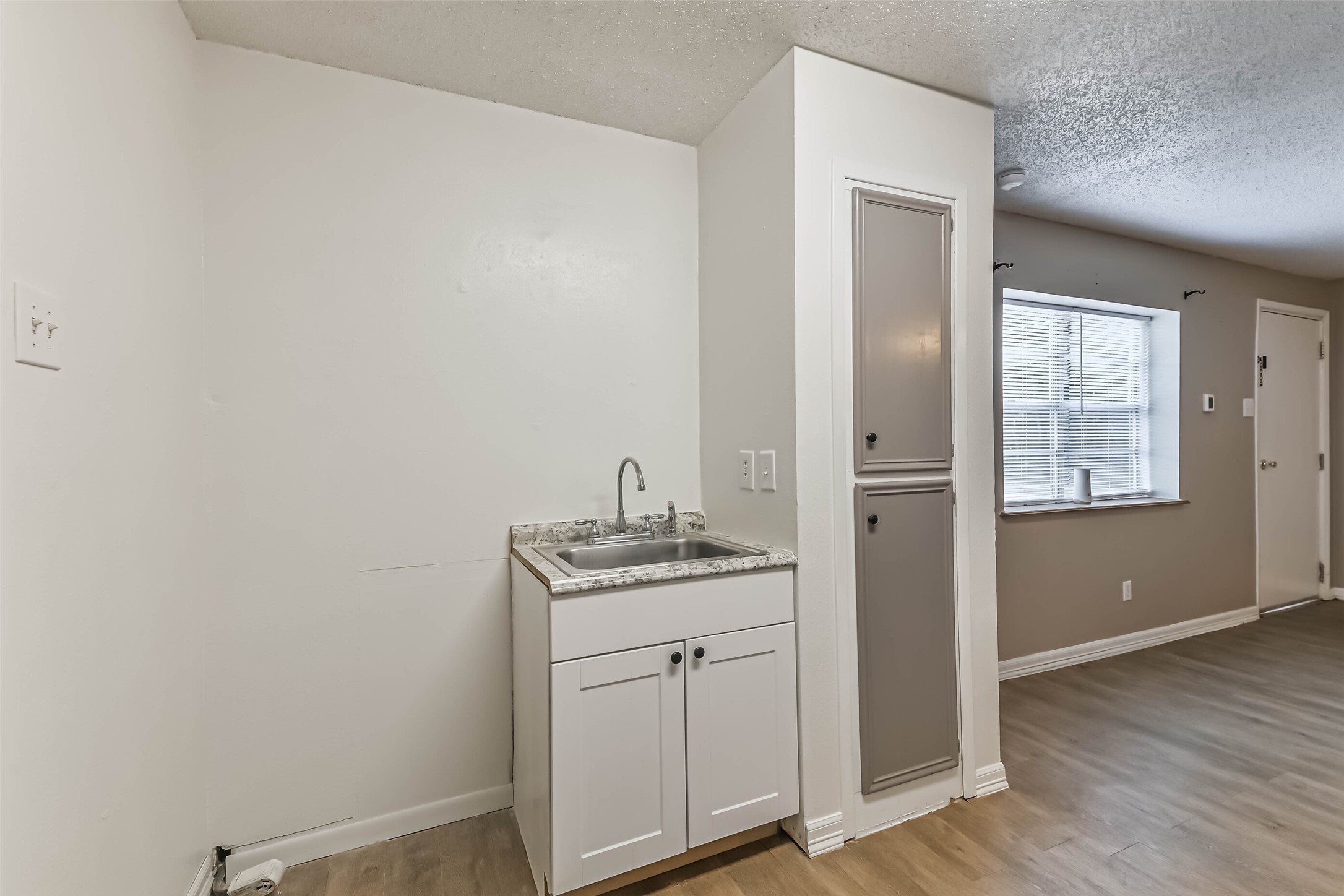 4869 Fm 2518 Cleveland, TX 77327 - Photo 17 of 41