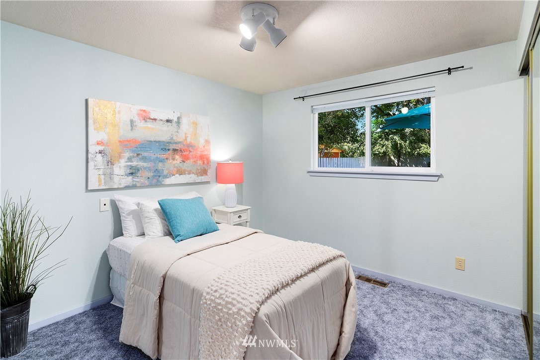 4224 Southeast 3rd Place Renton, WA 98059 - Photo 14 of 29