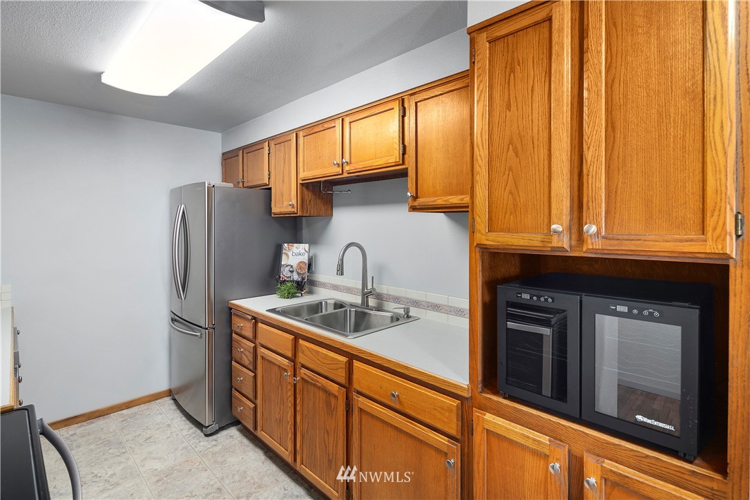 4224 Southeast 3rd Place Renton, WA 98059 - Photo 8 of 29