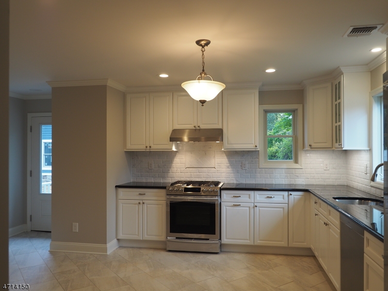 4 Alma Avenue, Unit B Madison, NJ 07940 - Photo 2 of 18